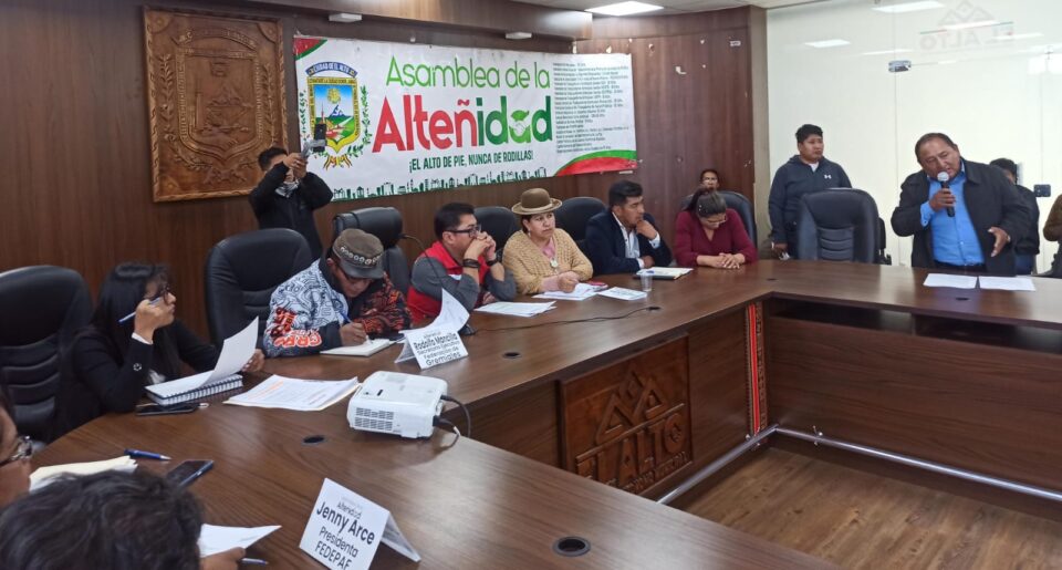 reunión asamblea de la alteñidad
