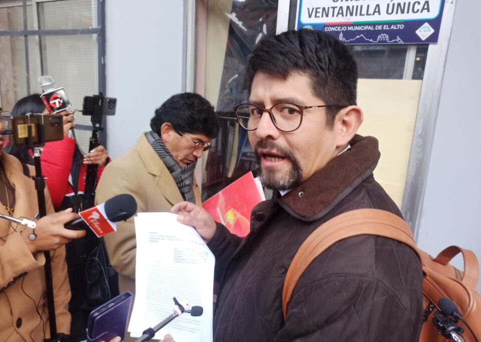 abogado de Víctor Contreras