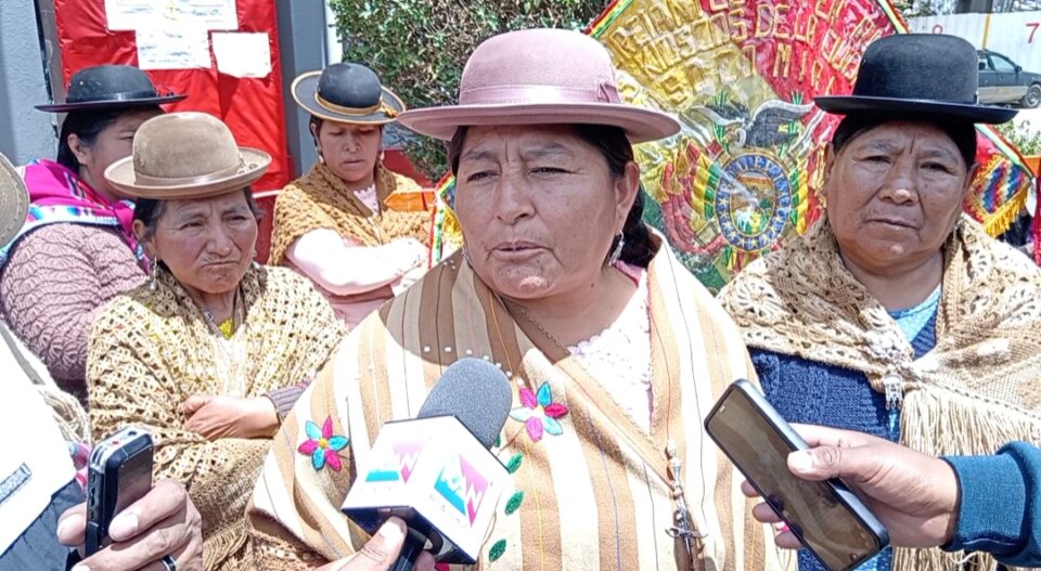 Gloria Callisaya de diputada a dirigente gremial en El Alto