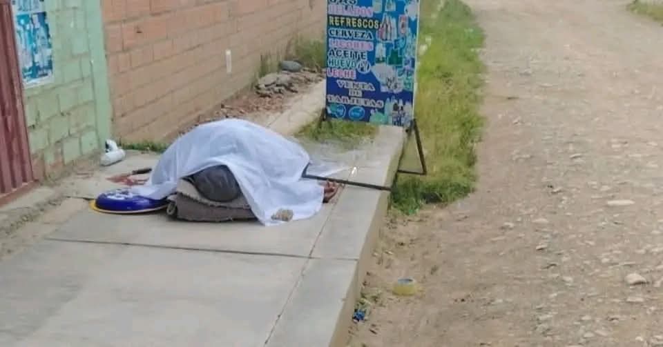 Repartidor de tarjetas muere en un atraco