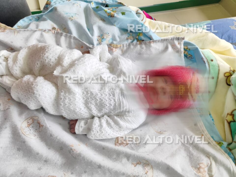 Bebé abandonado en El Alto