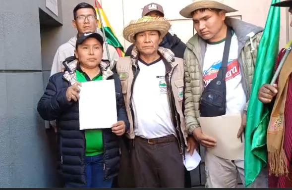 Marcha de Pando y Beni entregan pliego al gobierno