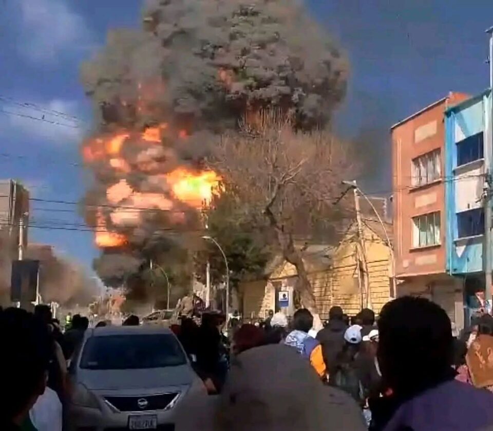Explosión en el cuartel Bolivar en Viacha