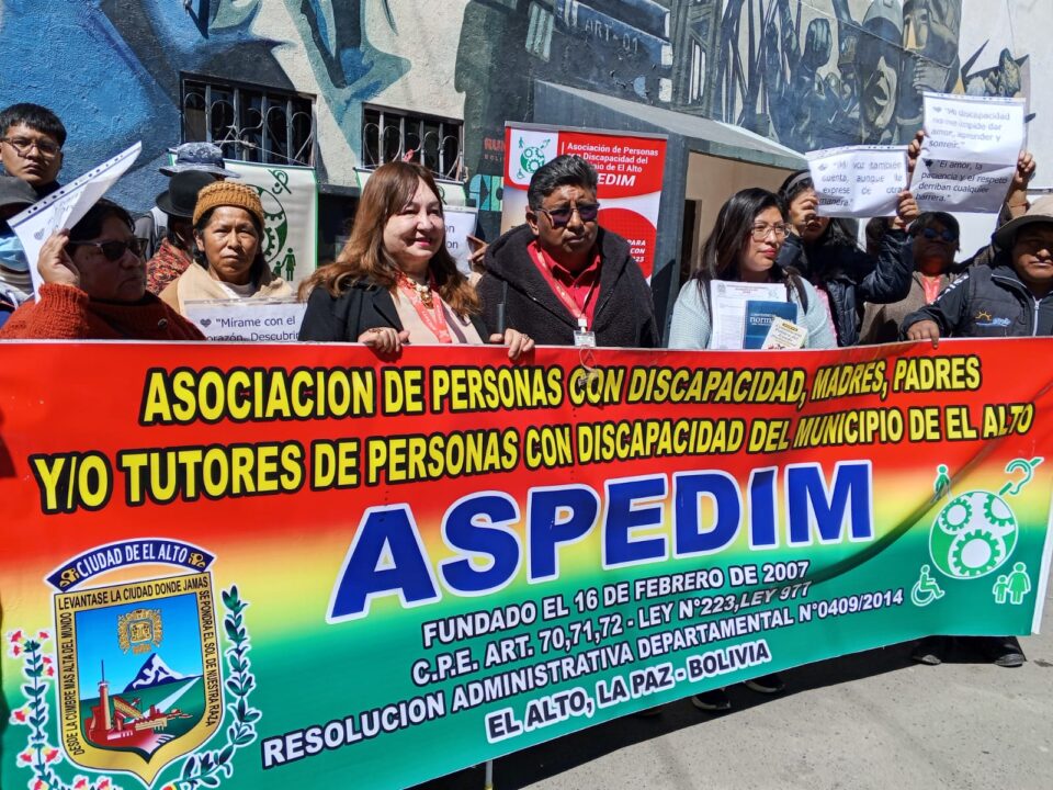 trabajadores municipales con discapacidad de El Alto